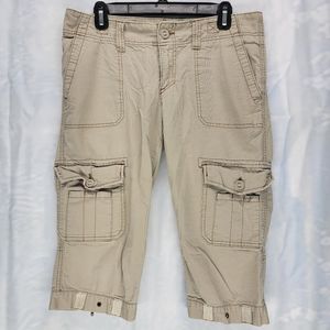 American Eagle Cargo Hiker Capri Pants sz 8 Beige Khaki